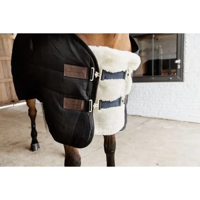 Kentucky Horsewear Kentucky Borstverlenger Wol 2 Koppelsluitingen Naturel 4 Kentucky Horsewear Kentucky Borstverlenger Wol 2 Koppelsluitingen Naturel - Afbeelding 4