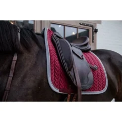 Kentucky Horsewear Kentucky Dressuur Zadeldekje Classic Contrast Bordeaux Full -Kentucky Horsewear Winkel kentucky 485a6734.848f43