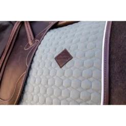 Kentucky Horsewear Kentucky Dressuur Zadeldekje Classic Leer Dusty Green 18 Kentucky Horsewear Kentucky Dressuur Zadeldekje Classic Leer Dusty Green -Kentucky Horsewear Winkel kentucky 485a7880.95202e