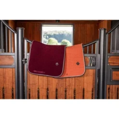 Kentucky Horsewear Kentucky Dressuur Zadeldekje Classic Leer Bordeaux -Kentucky Horsewear Winkel kentucky 485a7981.eed8d6