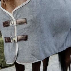 Kentucky Horsewear Kentucky Fleecedeken Heavy Grey -Kentucky Horsewear Winkel kentucky fleecedeken heavy grey 2.de6107