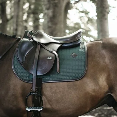 Kentucky Horsewear Kentucky Spring Zadeldekje Color Ed Leather Olive Green Full 1 Kentucky Horsewear Kentucky Spring Zadeldekje Color Ed Leather Olive Green Full